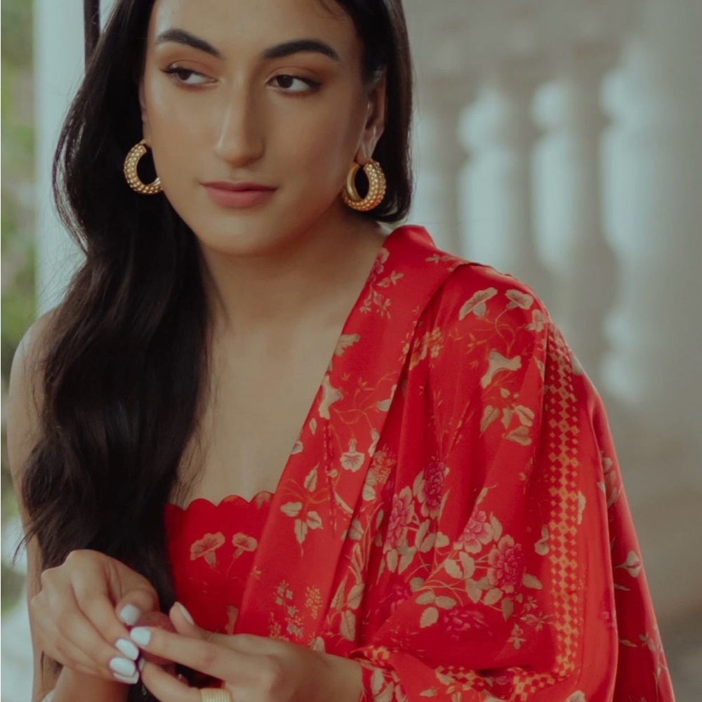 Red Floral Two-Piece Set - Picture 3 of 3